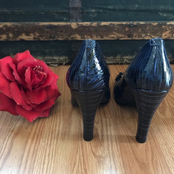 иιиє ωєѕт иανу вℓυє ѕиαкєѕкιи ℓєαfнєя нєєℓѕ 9.5 - Picture 4 of 6